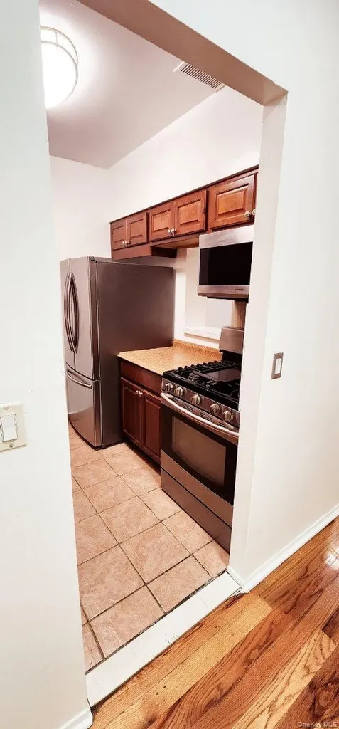 673 E 165th Street Bronx NY 10456
