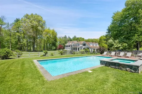 95 Narrows Road Bedford Hills NY 10507