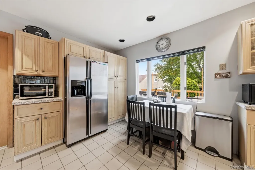 181 Branch Avenue Freeport NY 11520