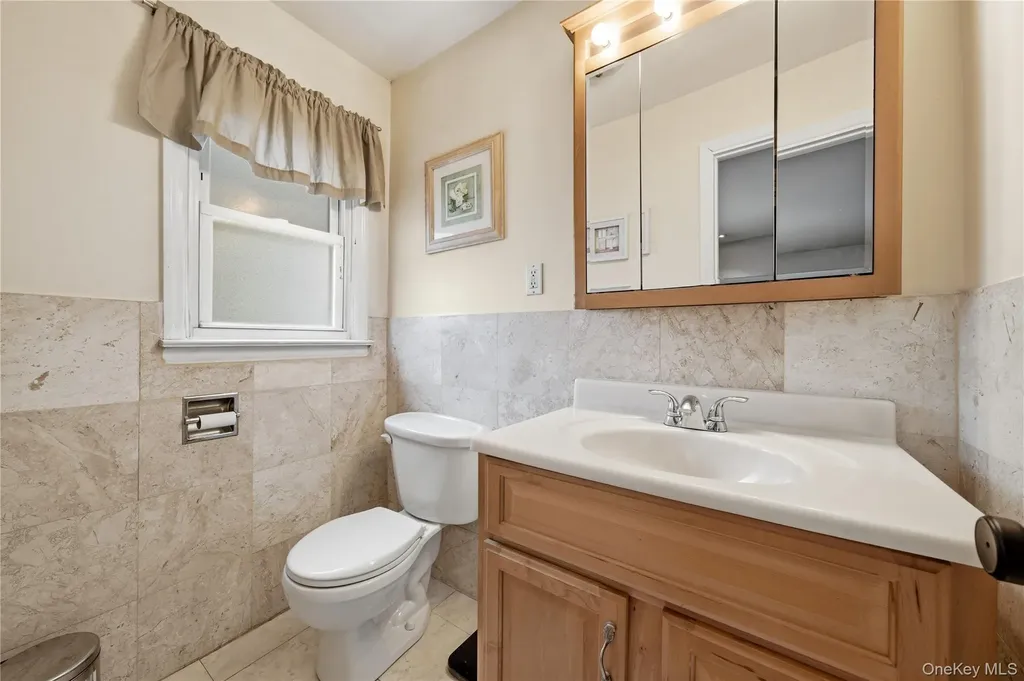 181 Branch Avenue Freeport NY 11520