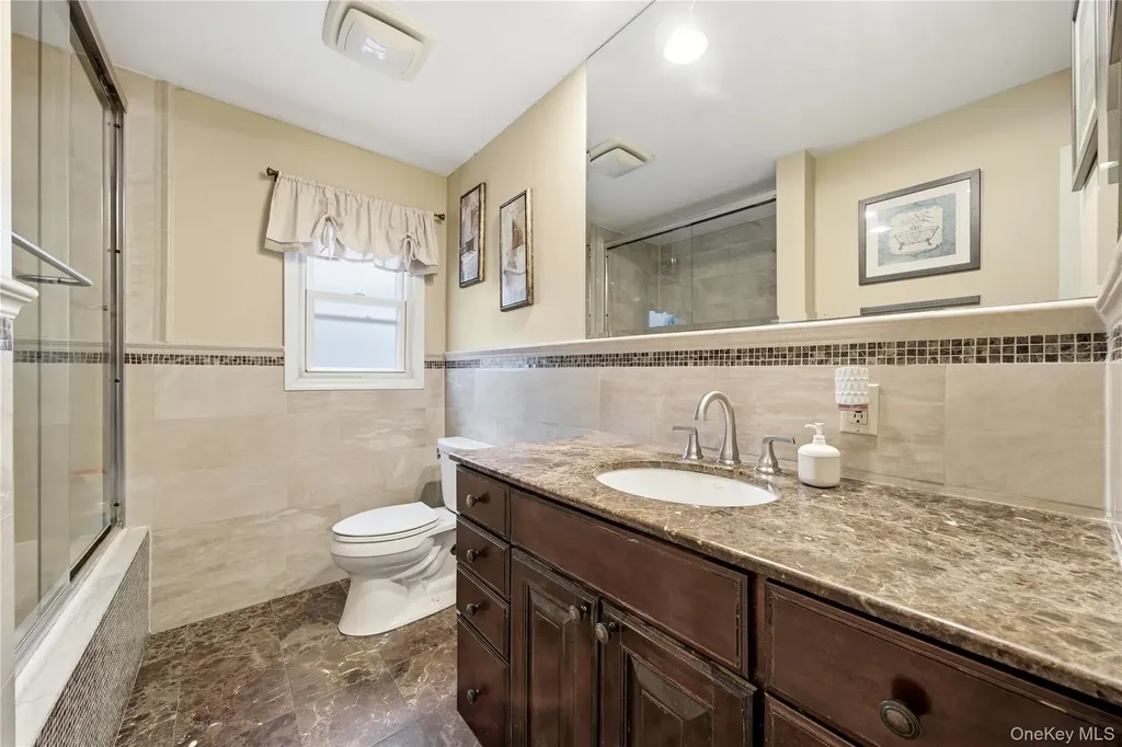 181 Branch Avenue Freeport NY 11520