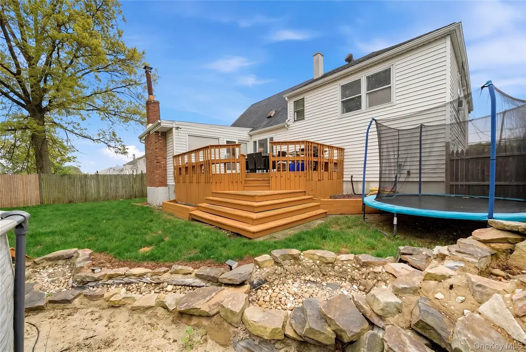 181 Branch Avenue Freeport NY 11520