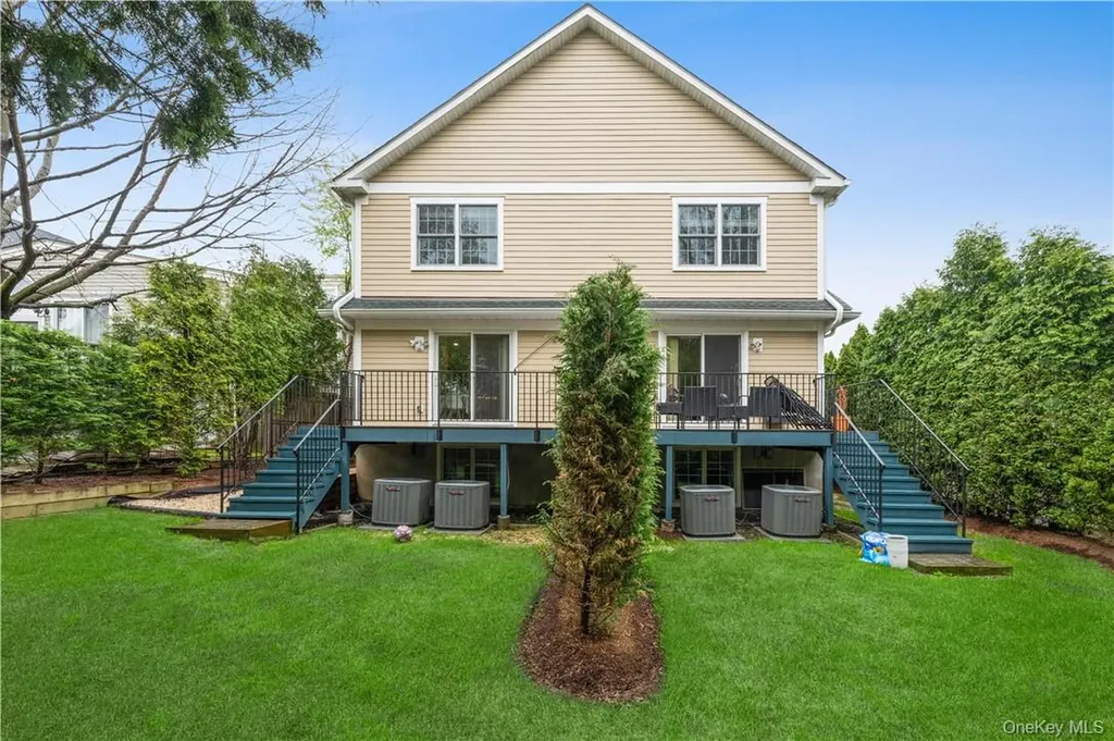 94 Thatcher Avenue Harrison NY 10528