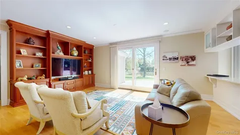 23 Overbrook Lane Upper Brookville NY 11545