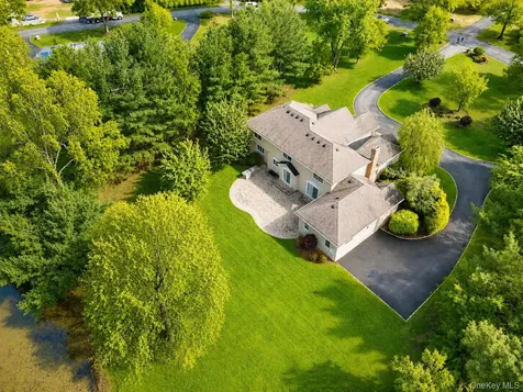 23 Overbrook Lane Upper Brookville NY 11545