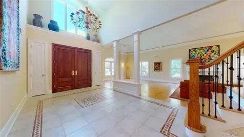 23 Overbrook Lane Upper Brookville NY 11545