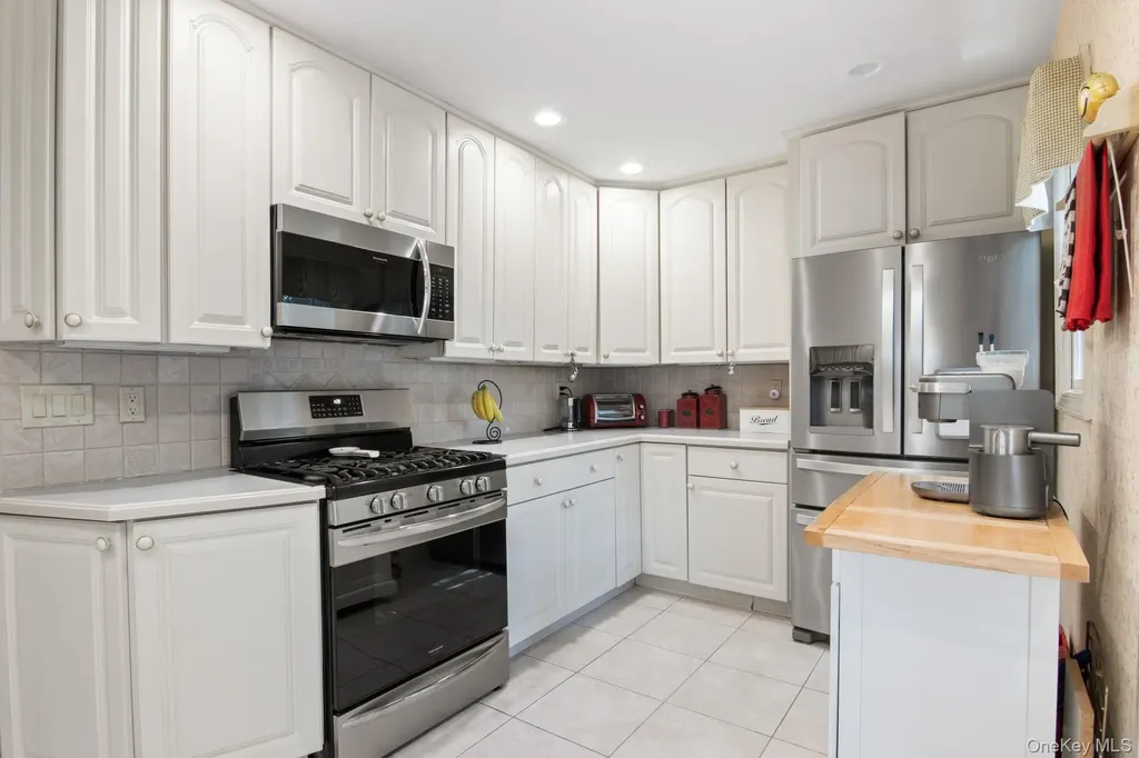 168 Harmony Drive Massapequa Park NY 11762