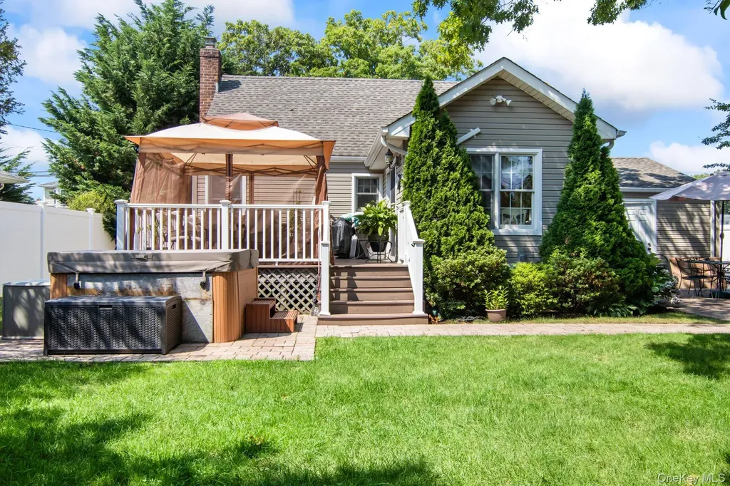 168 Harmony Drive Massapequa Park NY 11762