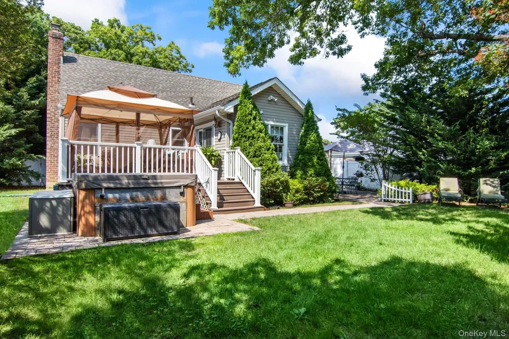 168 Harmony Drive Massapequa Park NY 11762