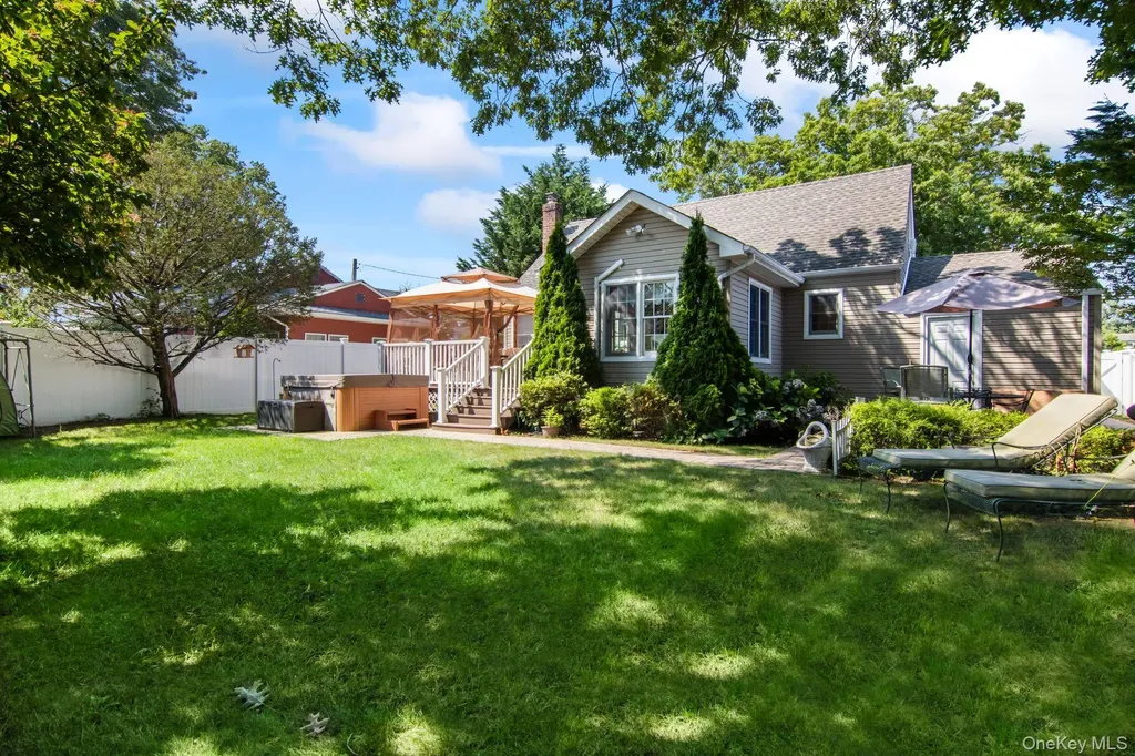 168 Harmony Drive Massapequa Park NY 11762