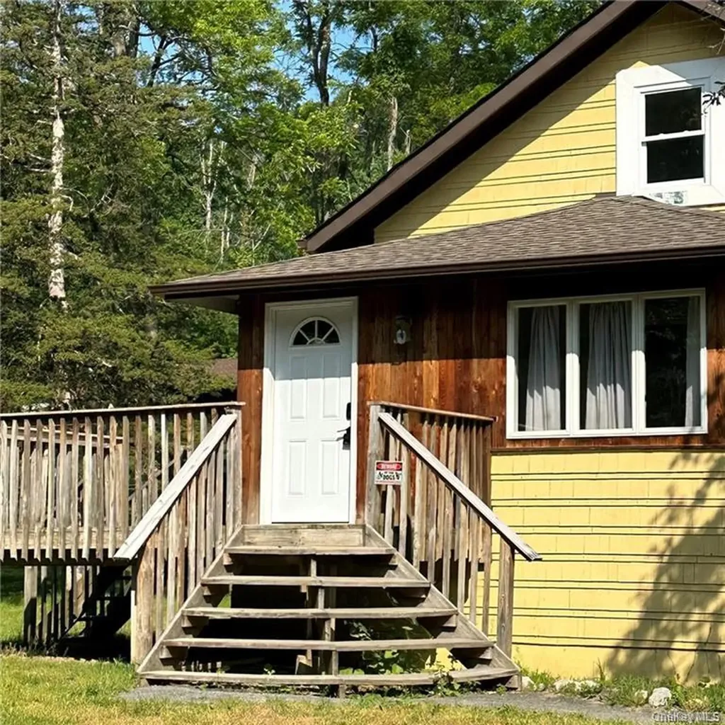 208 Glenmere Road Chester NY 10918