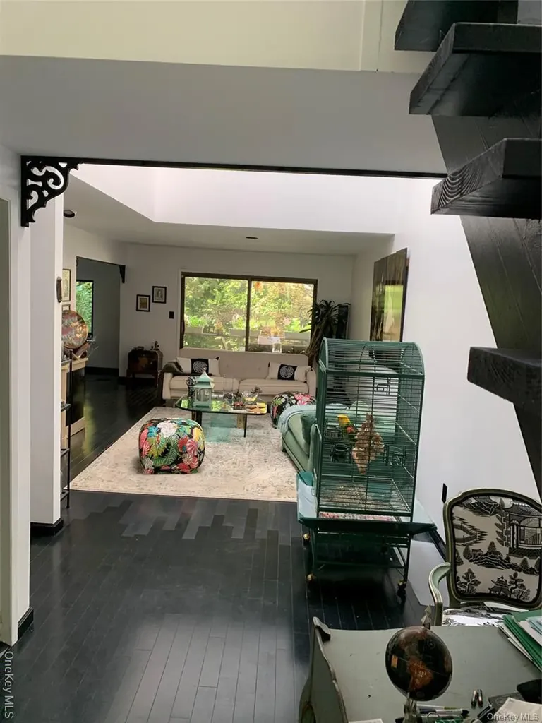 40 Cedar Lane N Glen Head NY 11545