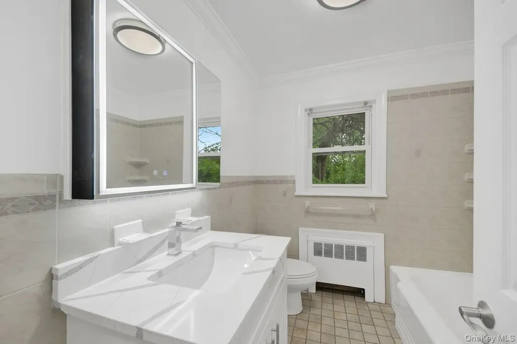 7 Rutledge Road Valhalla NY 10595