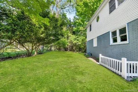 7 Rutledge Road Valhalla NY 10595