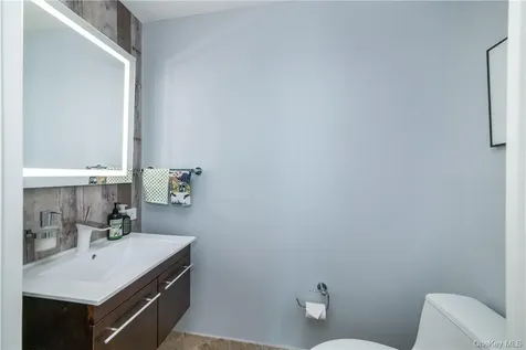 175 Huguenot Street New Rochelle NY 10801