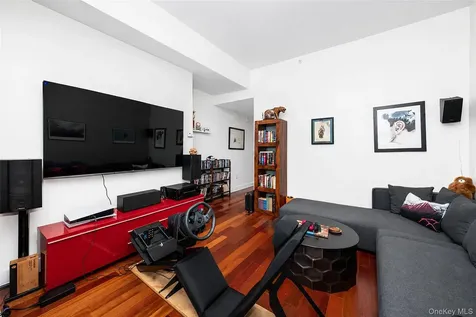 175 Huguenot Street New Rochelle NY 10801