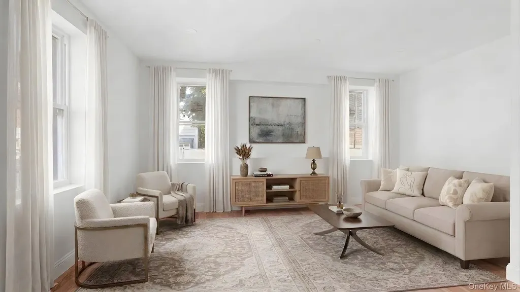 1148 E 211th Street Bronx NY 10469