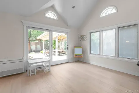 33 Nancy Boulevard Merrick NY 11566