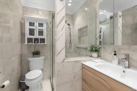 33 Nancy Boulevard Merrick NY 11566