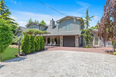 33 Nancy Boulevard Merrick NY 11566