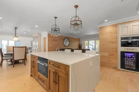 33 Nancy Boulevard Merrick NY 11566