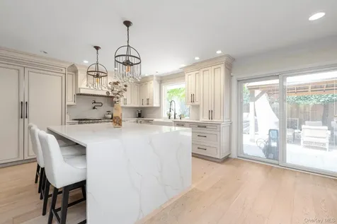 33 Nancy Boulevard Merrick NY 11566