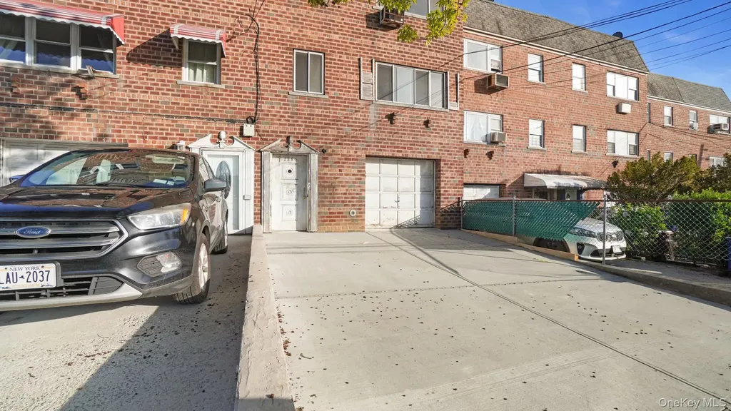 2864 Bruckner Boulevard Bronx NY 10465