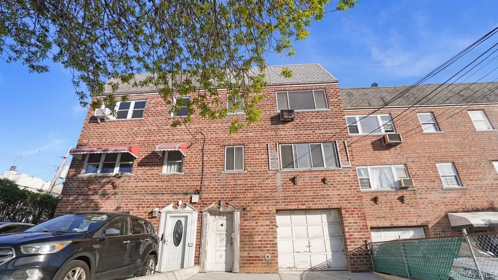 2864 Bruckner Boulevard Bronx NY 10465
