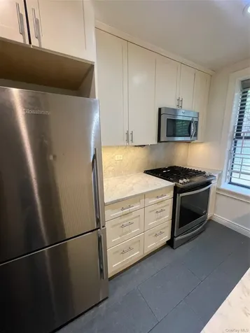 1922 Mcgraw Avenue Bronx NY 10462