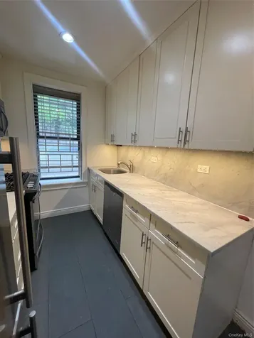 1922 Mcgraw Avenue Bronx NY 10462
