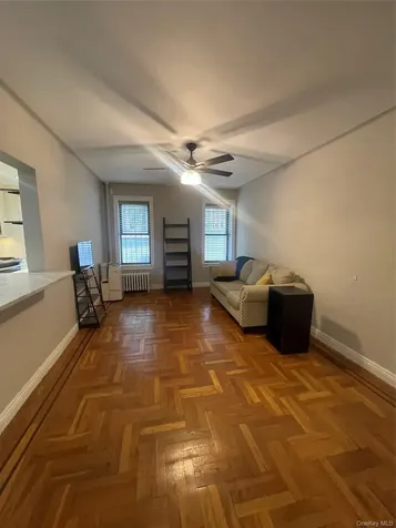 1922 Mcgraw Avenue Bronx NY 10462