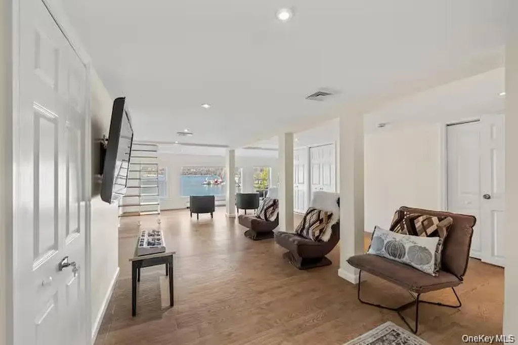 31 Wayne Avenue Verplanck NY 10596