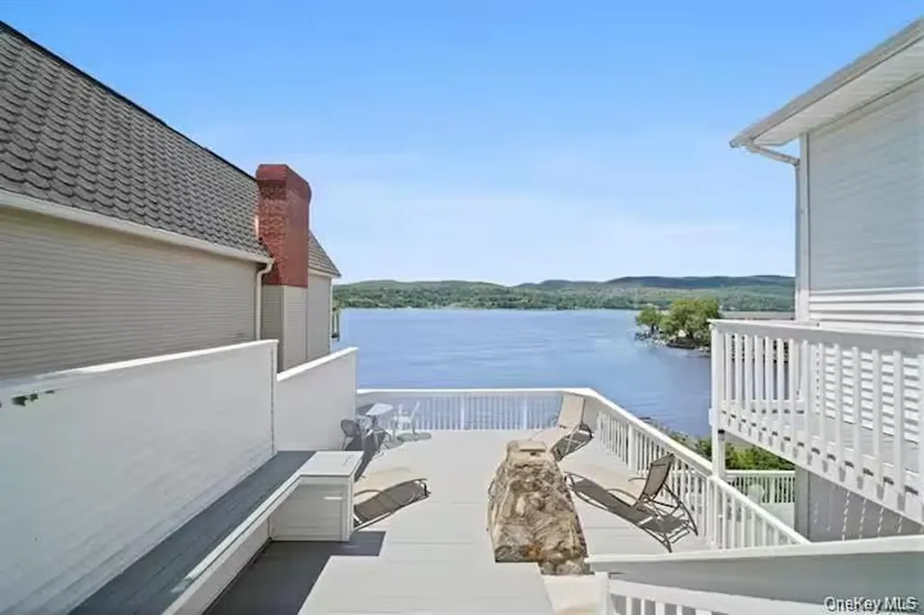 31 Wayne Avenue Verplanck NY 10596