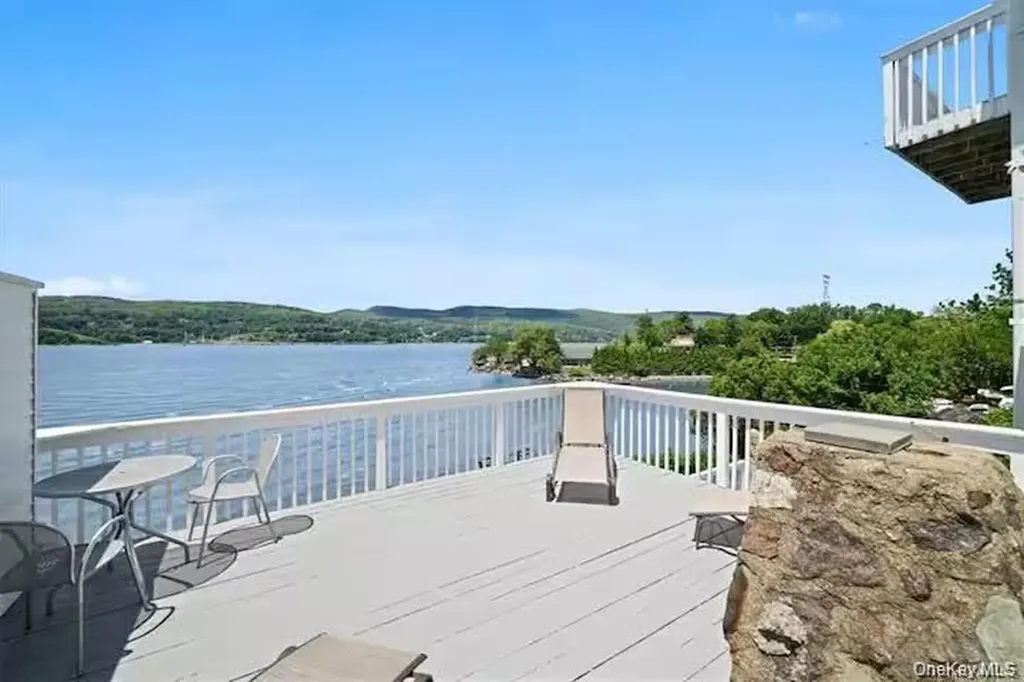 31 Wayne Avenue Verplanck NY 10596