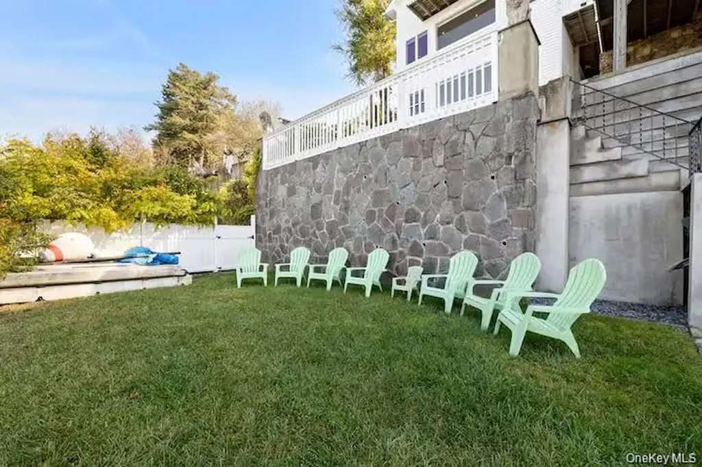 31 Wayne Avenue Verplanck NY 10596