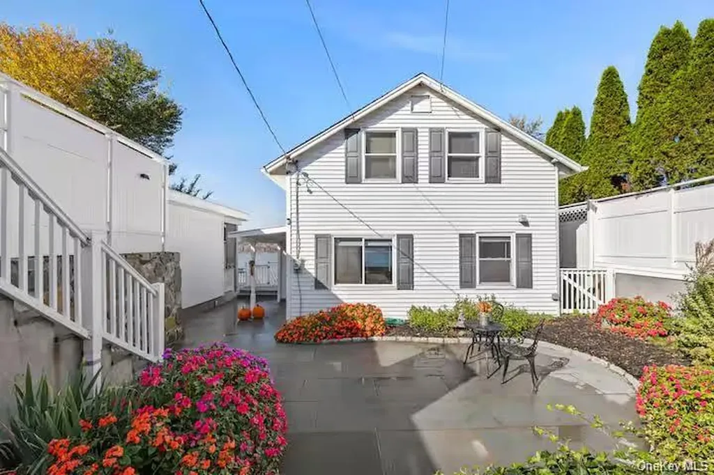 31 Wayne Avenue Verplanck NY 10596