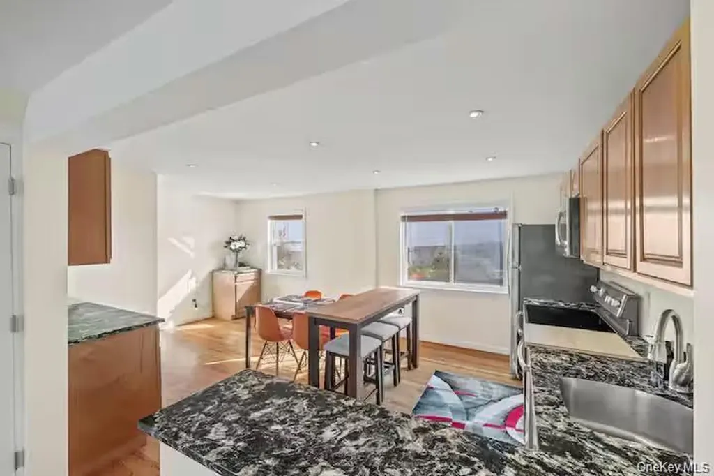 31 Wayne Avenue Verplanck NY 10596