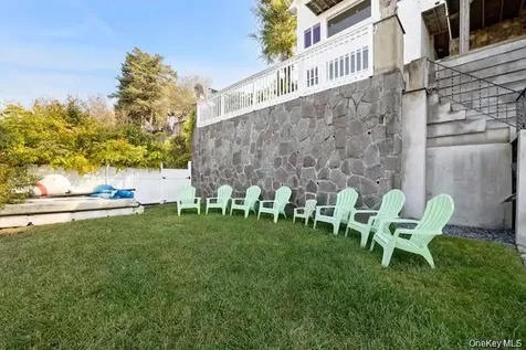 31 Wayne Avenue Verplanck NY 10596