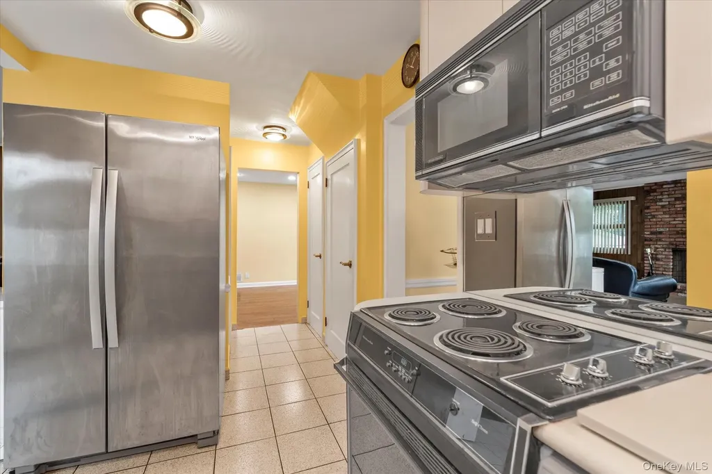 2000 Merrick Avenue Merrick NY 11566