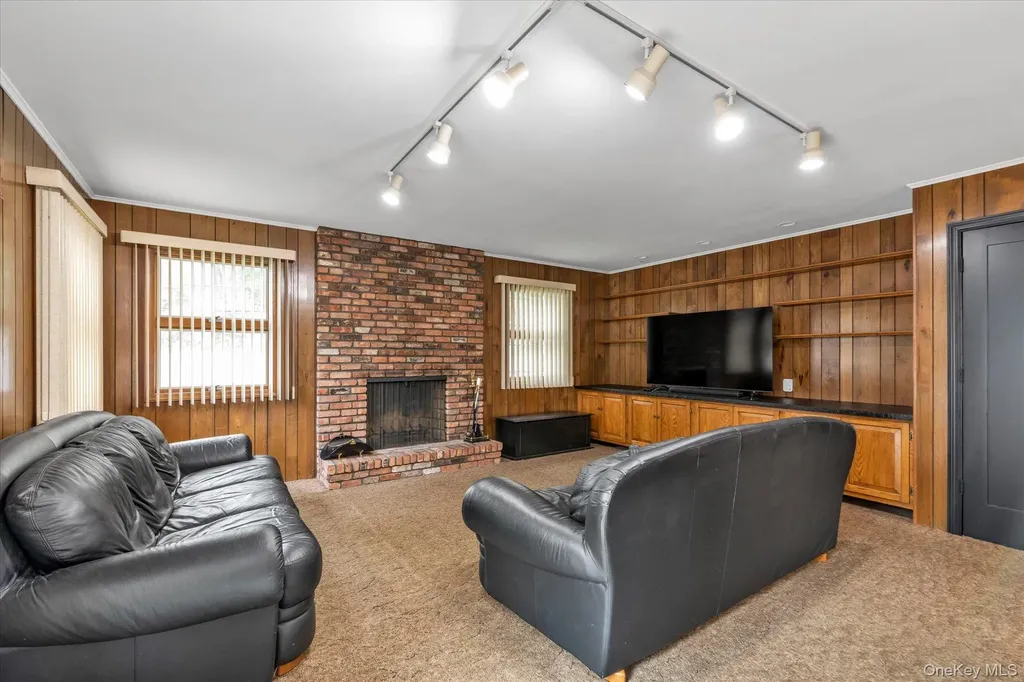 2000 Merrick Avenue Merrick NY 11566