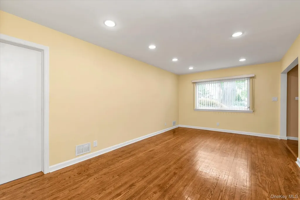 2000 Merrick Avenue Merrick NY 11566