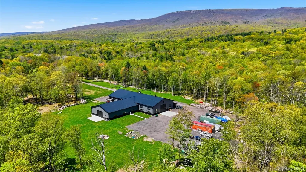 51 Redder Road Pine Bush NY 12566