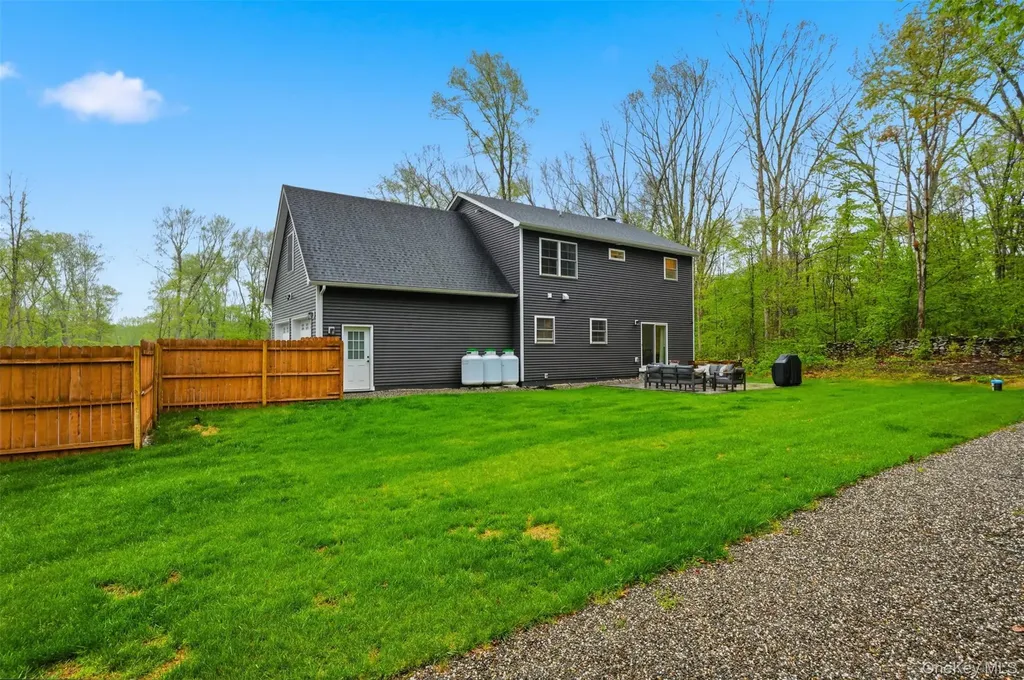 9 School House Road Middletown NY 10940