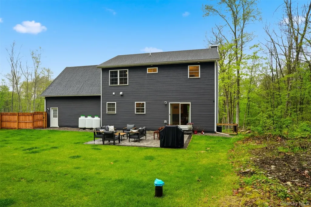 9 School House Road Middletown NY 10940
