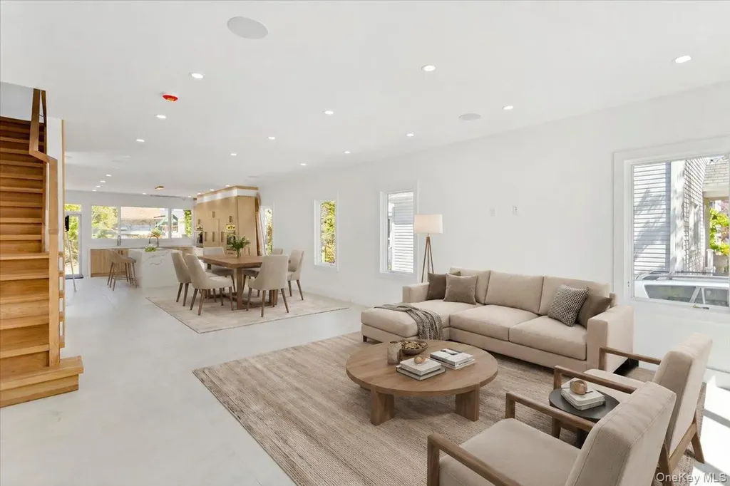 994 Singleton Avenue Woodmere NY 11598