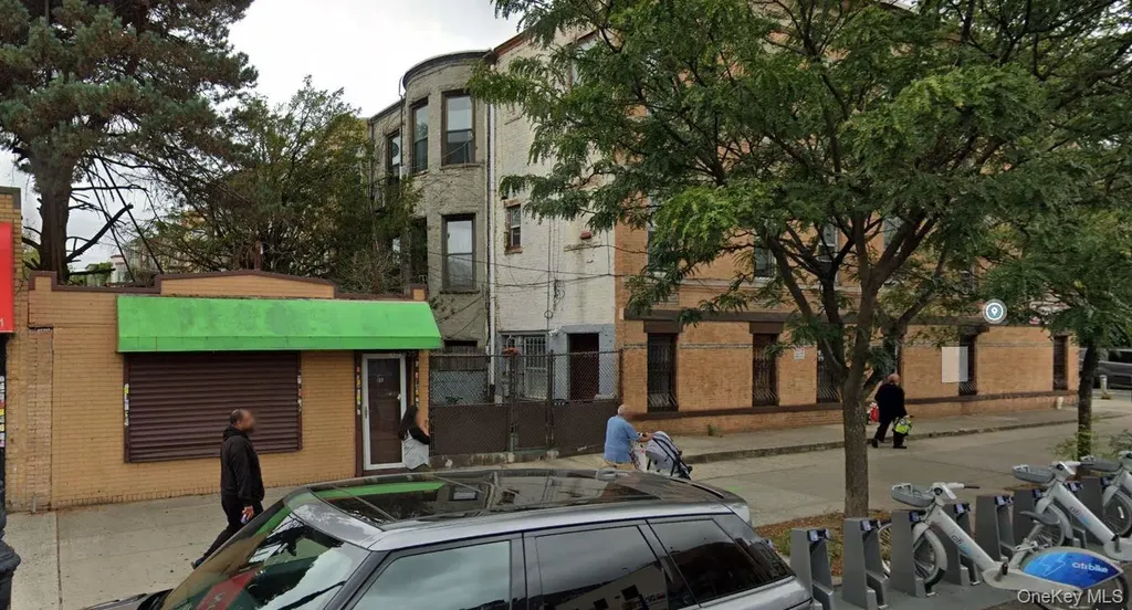 60-98 69th Avenue Ridgewood NY 11385