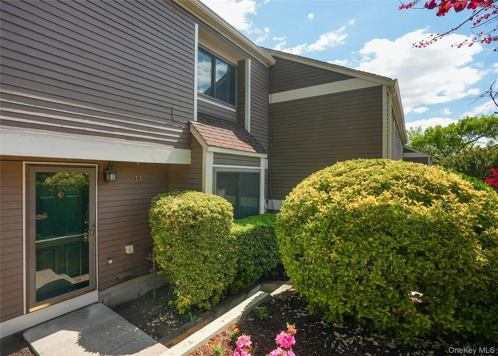 14 James Court Port Chester NY 10573