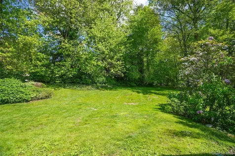 14 James Court Port Chester NY 10573