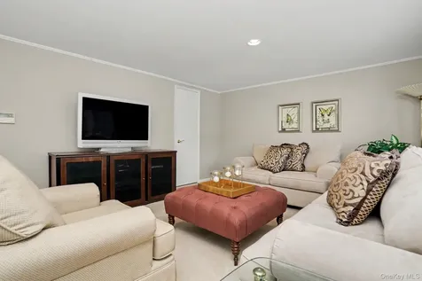 86 Somerset Road New Rochelle NY 10804