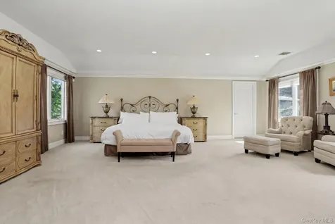86 Somerset Road New Rochelle NY 10804